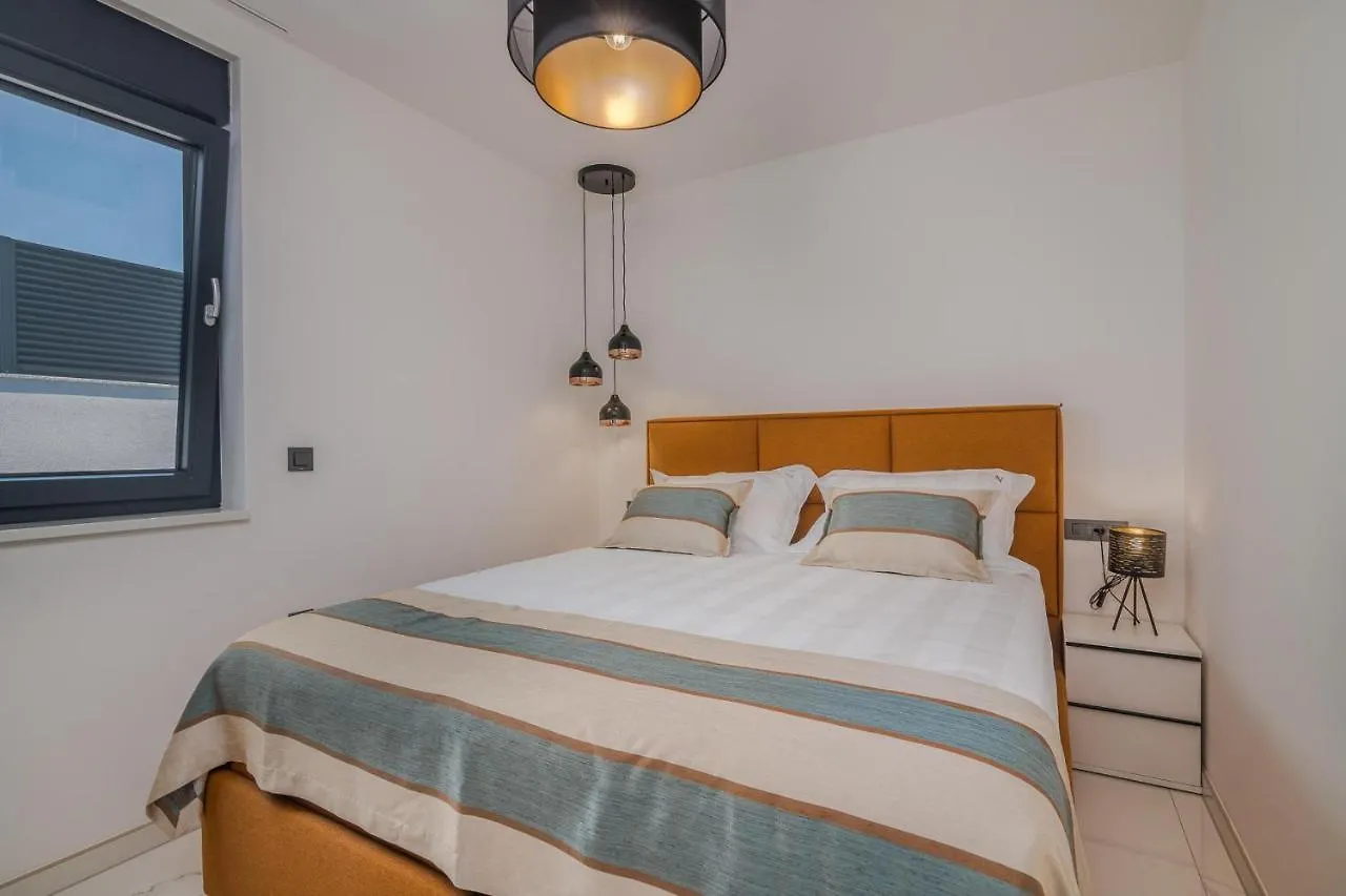 Ak Lux Apartment Njivice