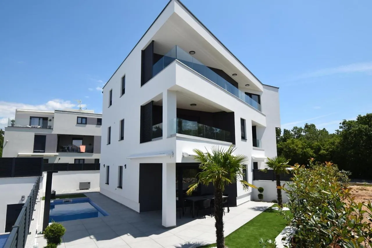 Ak Lux Apartment Njivice