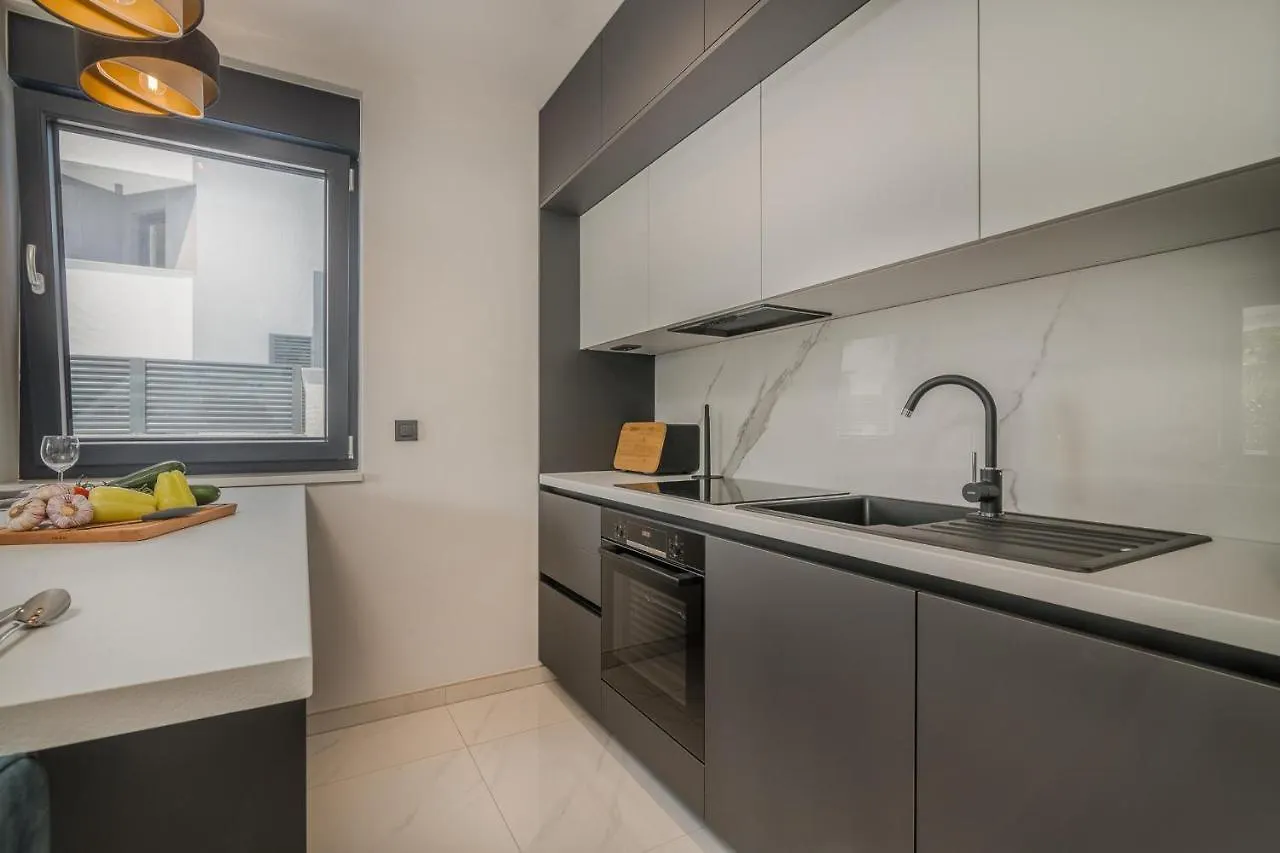 Ak Lux Apartment Njivice Croatia