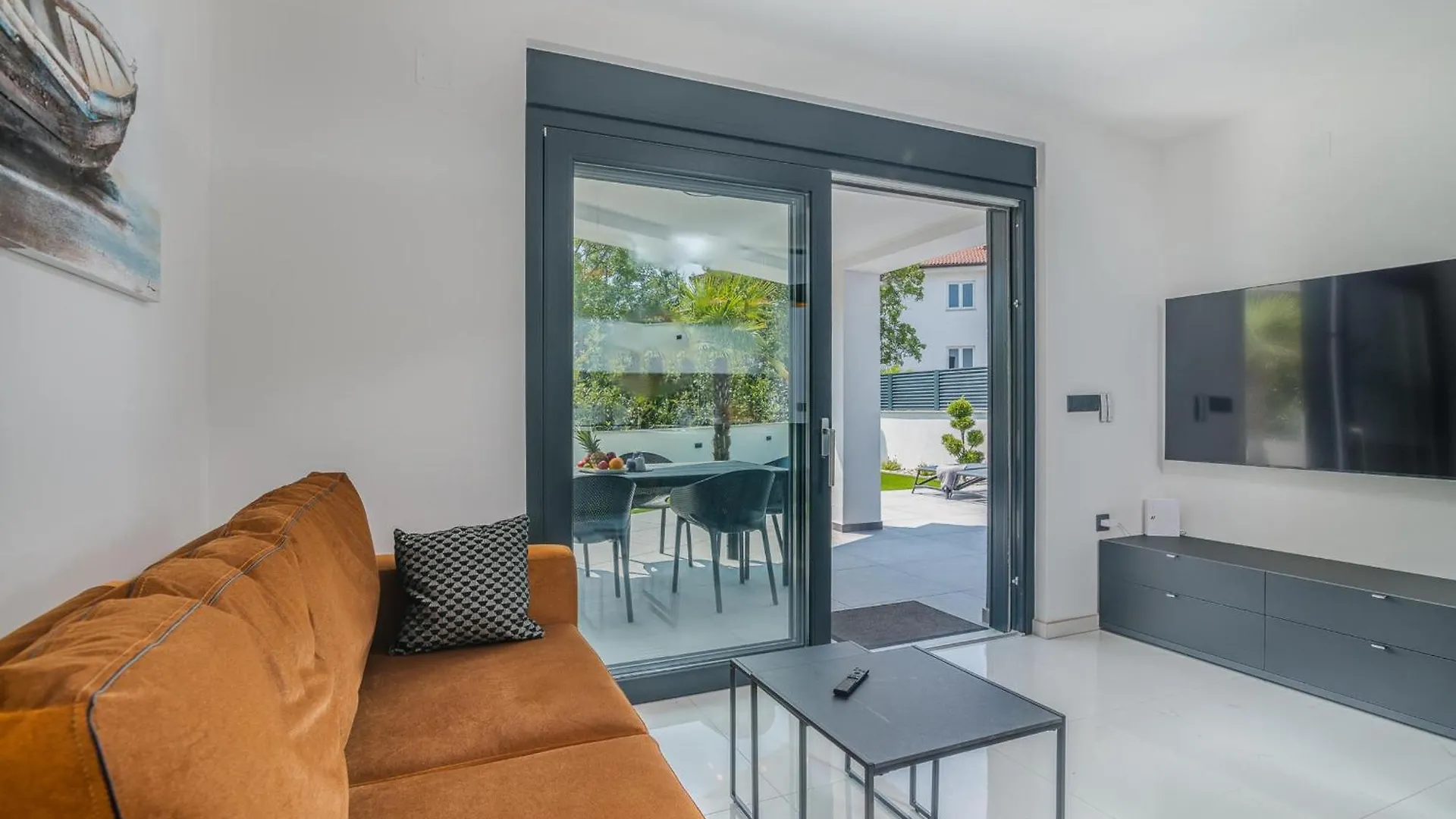 Ak Lux Apartment Njivice
